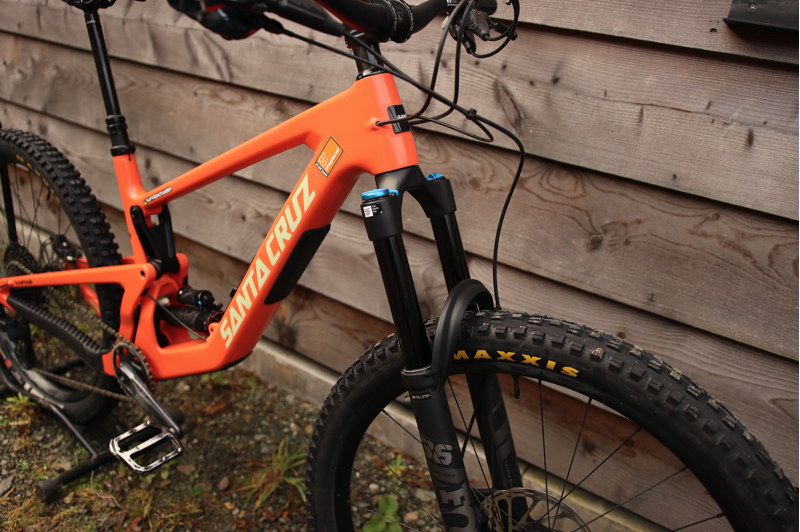 Current Demo Bike - Santa Cruz Bronson C S Model 23 - Large Sockeye Sal-5
